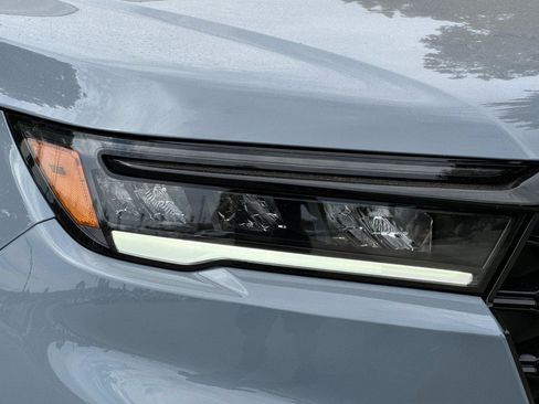 New 2025 Honda Pilot TrailSport image 27