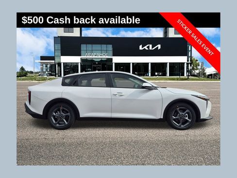 New 2026 Kia K4 FWD image 1
