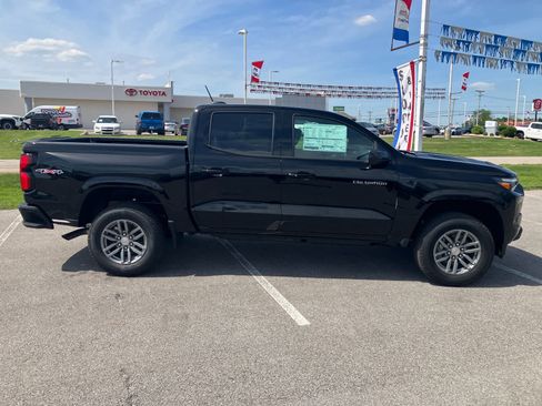 New 2026 Chevrolet Colorado LT w/ LT Convenience Package AWD/4WD image 8