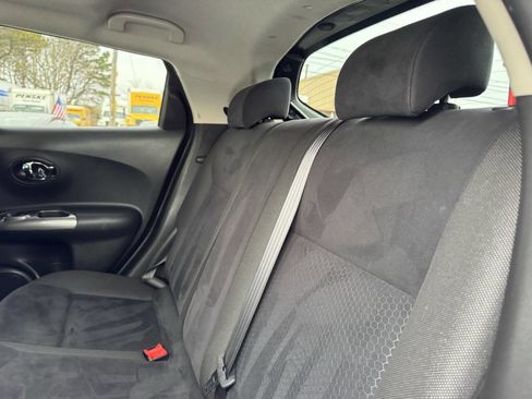 Used 2017 Nissan Juke SV image 23