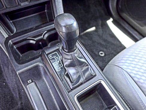 Used 2023 Toyota Tacoma SR AWD/4WD image 25
