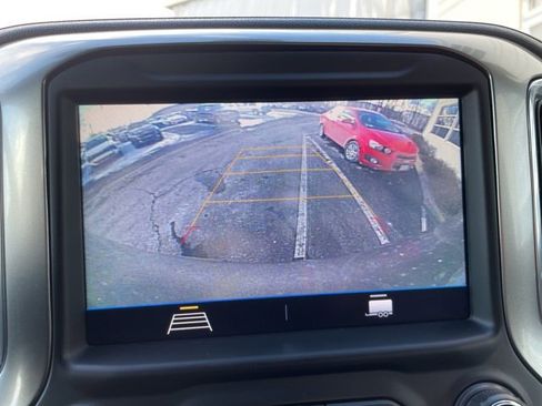 Used 2021 Chevrolet Silverado 1500 LT image 16