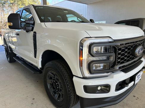 New 2026 Ford F250 XL w/ STX Appearance Package AWD/4WD image 8