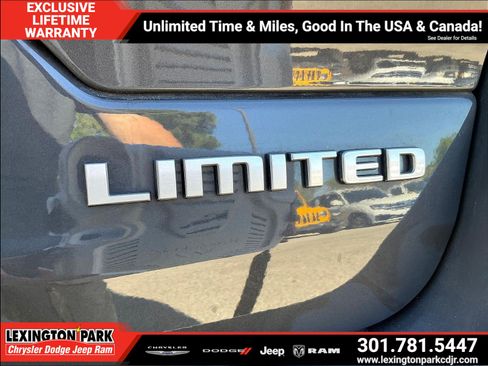 Used 2025 Jeep Grand Cherokee Limited AWD/4WD image 24