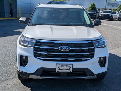 New 2026 Ford Explorer Active w/ Active Comfort Package AWD/4WD image 3