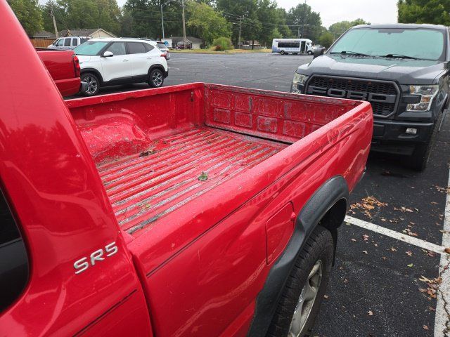 Used 2004 Toyota Tacoma 4x4 Xtracab w/ SR5 Pkg image 6