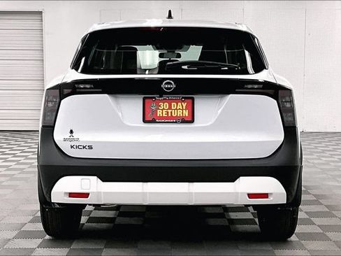 New 2027 Nissan Kicks S FWD image 5