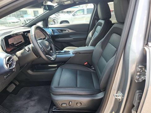 Used 2024 Chevrolet Equinox EV LT FWD image 13