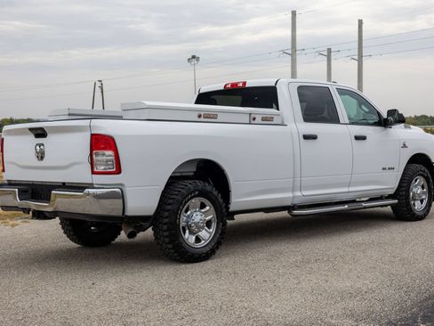 Used 2022 RAM 2500 Tradesman w/ Chrome Appearance Group RWD image 7