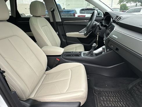Used 2024 Audi Q3 2.0T Premium AWD/4WD image 32