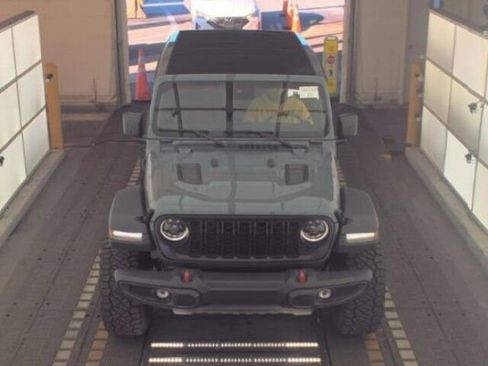 Used 2024 Jeep Wrangler Unlimited Rubicon w/ Convenience Group image 2