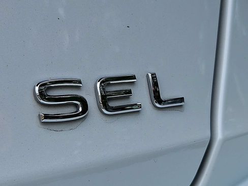 Certified 2023 Volkswagen Jetta SEL FWD image 31