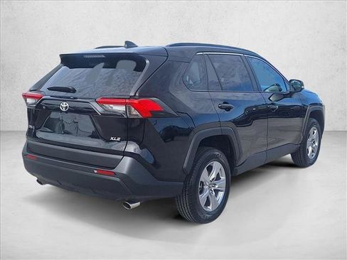 Used 2023 Toyota RAV4 XLE FWD image 5