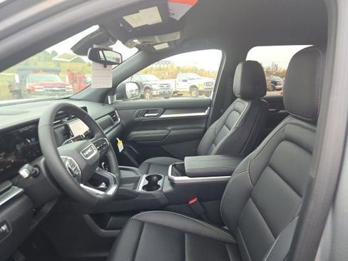 New 2026 GMC Terrain Elevation w/ Elevation Premium Package image 12