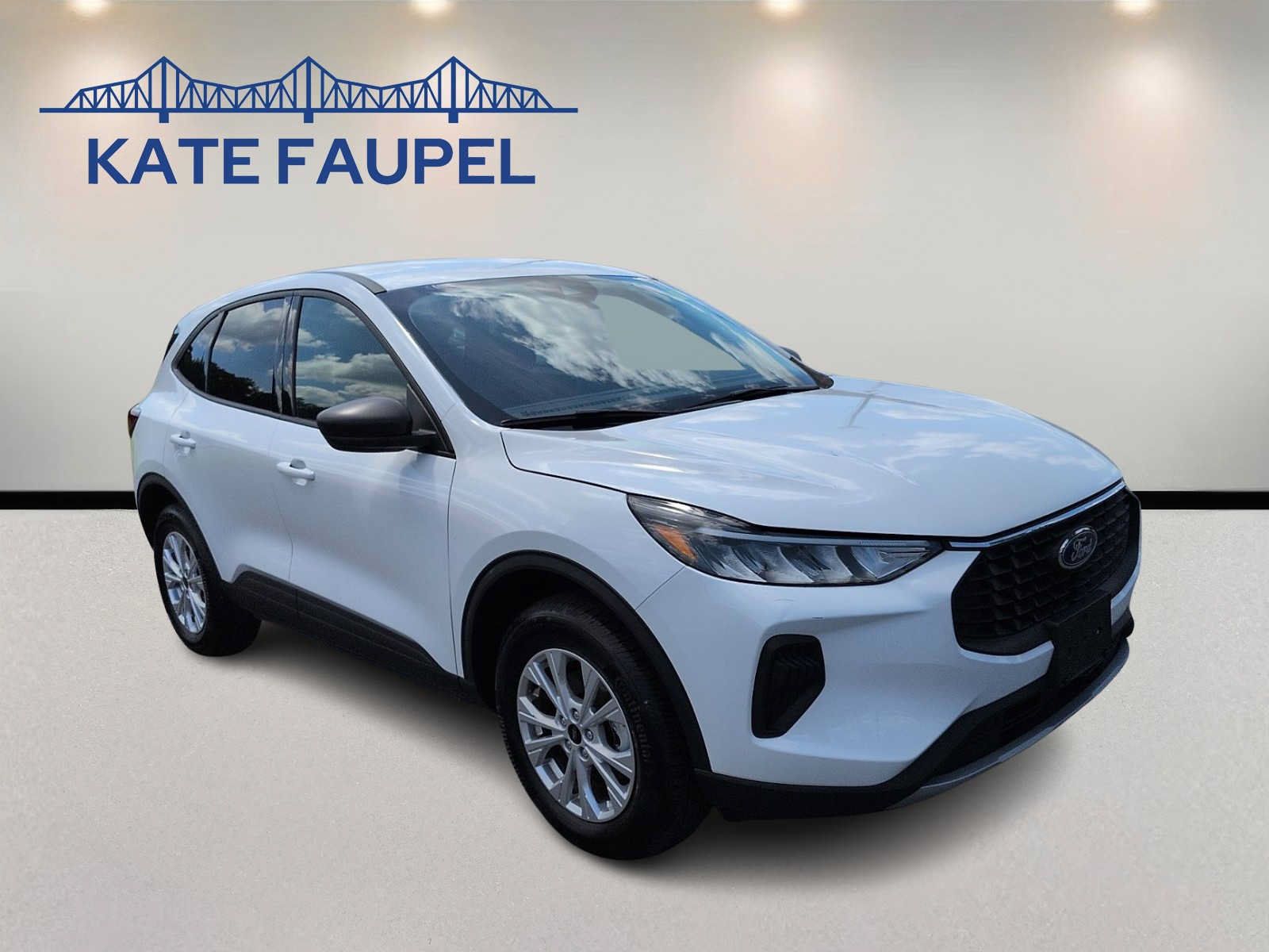 Used 2025 Ford Escape Active AWD/4WD image 1