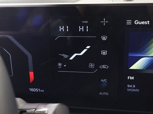 Used 2025 Kia K4 EX image 38