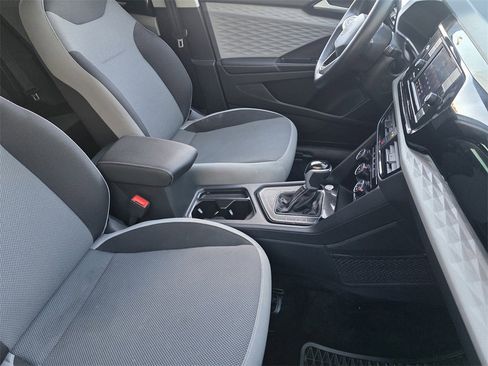 Used 2024 Volkswagen Taos S w/ MDO Package image 10