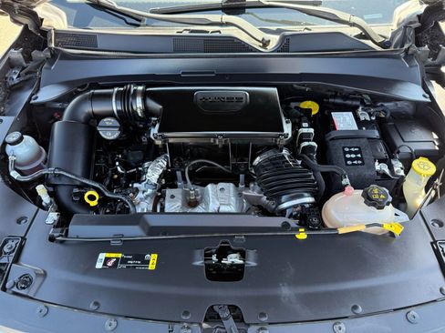 Used 2024 Jeep Compass Latitude image 38