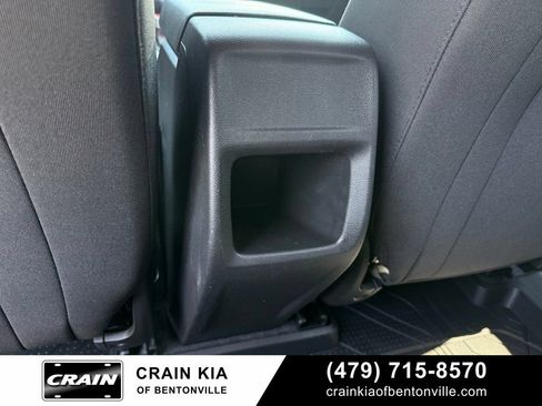 Used 2025 Chevrolet Trax RS FWD image 26
