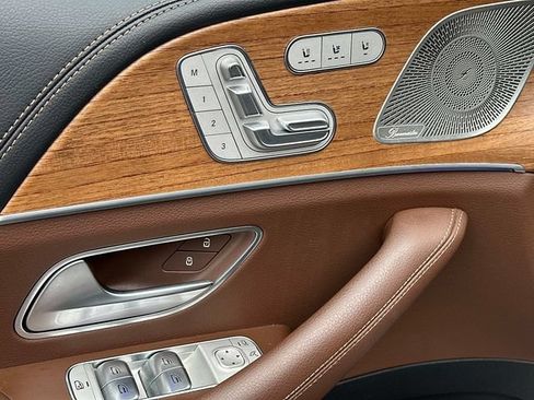 Certified 2024 Mercedes-Benz GLS 450 4MATIC image 17