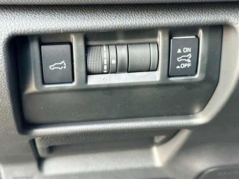 Used 2025 Subaru Forester Touring image 14