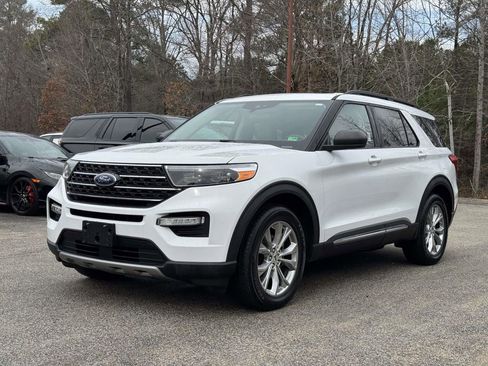 Used 2020 Ford Explorer XLT w/ Equipment Group 202A image 25