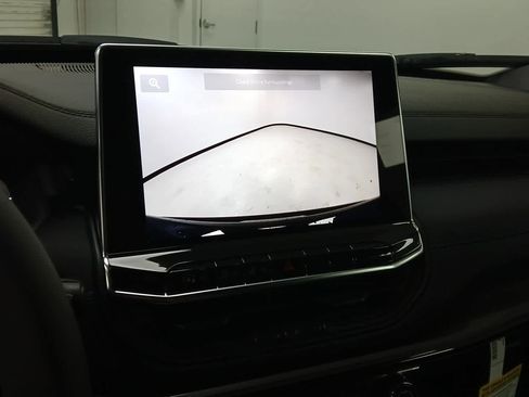 New 2026 Jeep Compass Latitude image 9