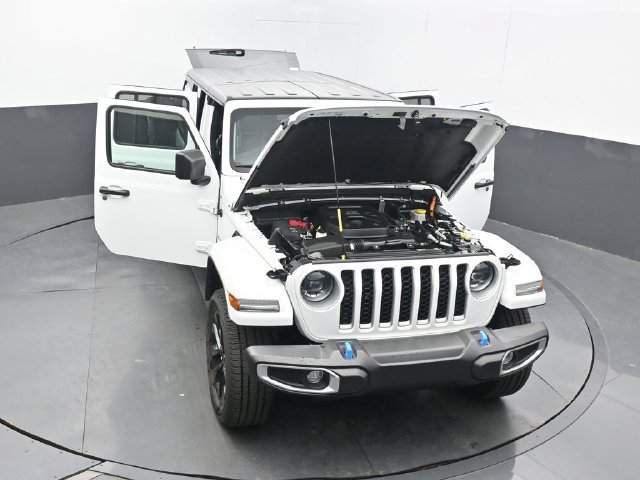 Used 2023 Jeep Wrangler Unlimited Sahara w/ Cold Weather Group AWD/4WD image 68