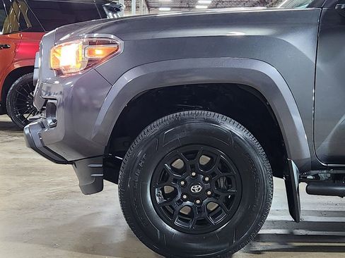 Used 2020 Toyota Tacoma SR5 image 5