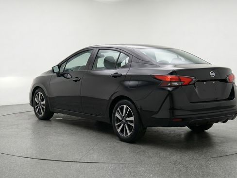 Used 2025 Nissan Versa SV FWD image 6