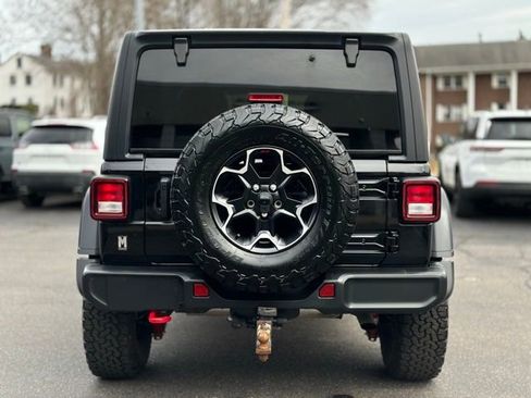 Used 2023 Jeep Wrangler Unlimited Rubicon w/ Cold Weather Group AWD/4WD image 5