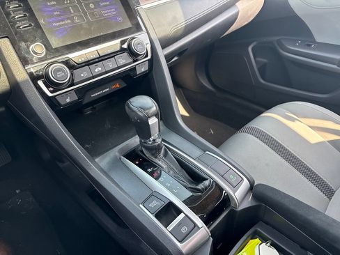 Used 2020 Honda Civic EX image 18