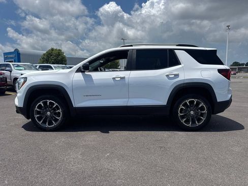 Used 2026 GMC Terrain Elevation w/ Elevation Premium Package AWD/4WD image 3