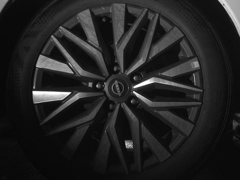 Used 2025 Nissan Altima 2.5 SV image 15