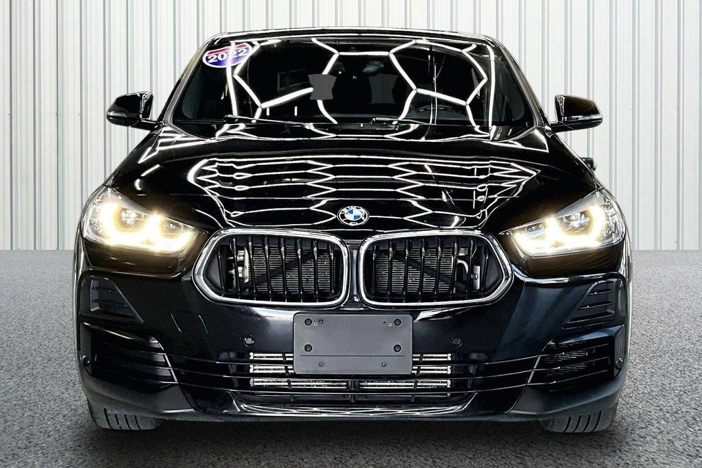 Used 2022 BMW X2 xDrive28i w/ Convenience Package AWD/4WD image 2