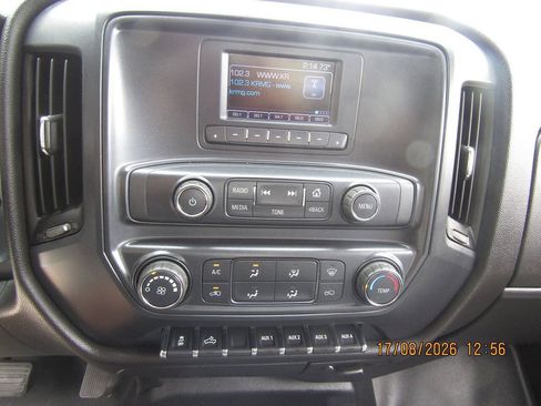 Used 2017 Chevrolet Silverado 2500 W/T RWD image 17