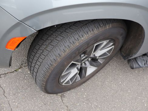 Used 2023 Chevrolet Suburban Z71 w/ Z71 Off-Road Package image 45