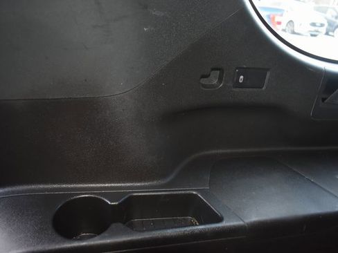 Used 2021 GMC Yukon XL SLE image 42