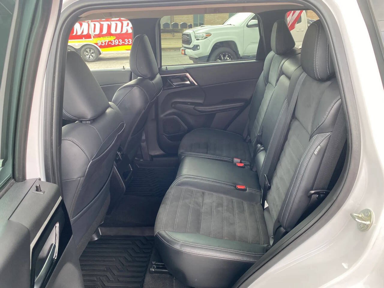 Used 2022 Mitsubishi Outlander SE AWD/4WD image 23