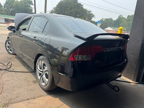 Used 2010 Honda Civic LX image 2