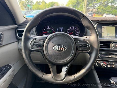 Used 2016 Kia Optima EX w/ Premium Package FWD image 17