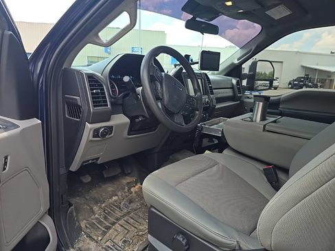 Used 2020 Ford F250 XL w/ STX Appearance Package AWD/4WD image 5