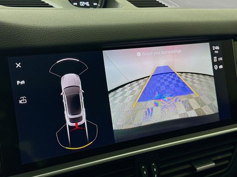 Certified 2022 Porsche Cayenne Coupe image 19