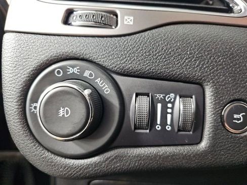 Certified 2022 Jeep Cherokee Limited image 19