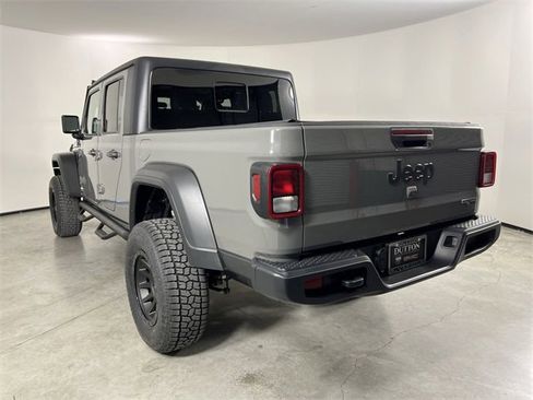 Used 2020 Jeep Gladiator Sport w/ Quick Order Package 24S image 33