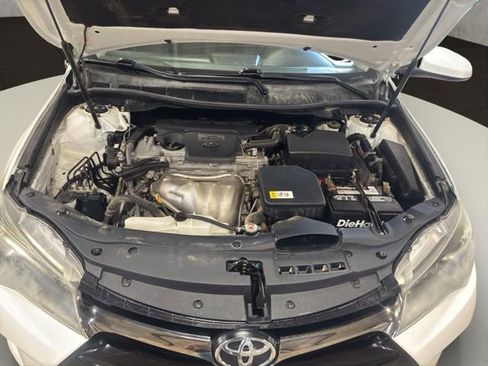 Used 2017 Toyota Camry SE FWD image 29