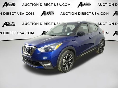 Used 2019 Nissan Kicks SR image 1