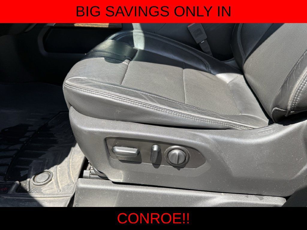 Used 2020 Chevrolet Silverado 1500 High Country w/ Technology Package AWD/4WD image 13