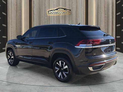 Used 2021 Volkswagen Atlas Cross Sport SE image 5