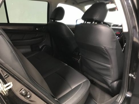 Used 2019 Subaru Outback 2.5i Limited w/ Popular Package #2 AWD/4WD image 14